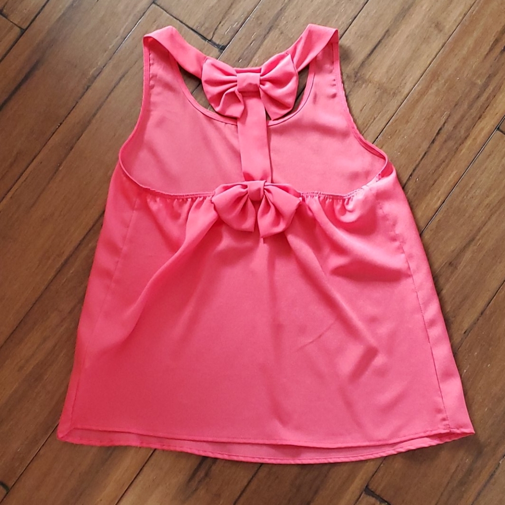 Racerback bow top